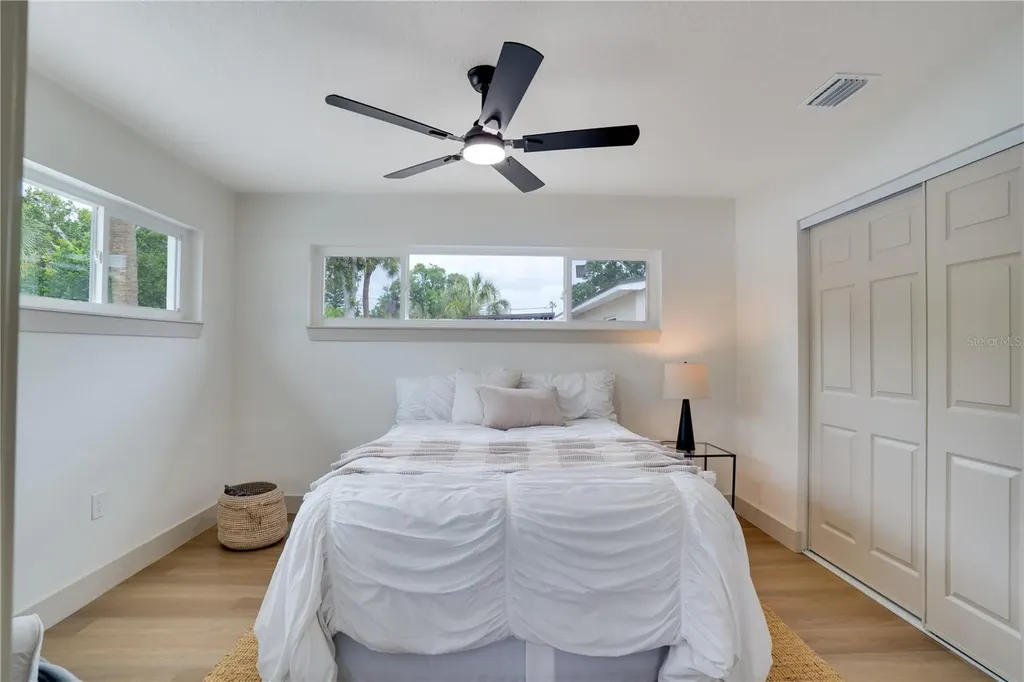 1950 75th Street N St Petersburg FL 33710