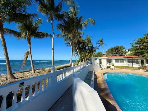 Carr #3 Beach Front Guest House Patillas PR 00723