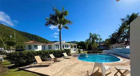 Carr #3 Beach Front Guest House Patillas PR 00723