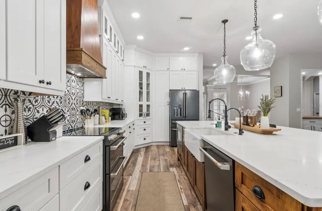 19127 Centre Rose Boulevard Lutz FL 33558