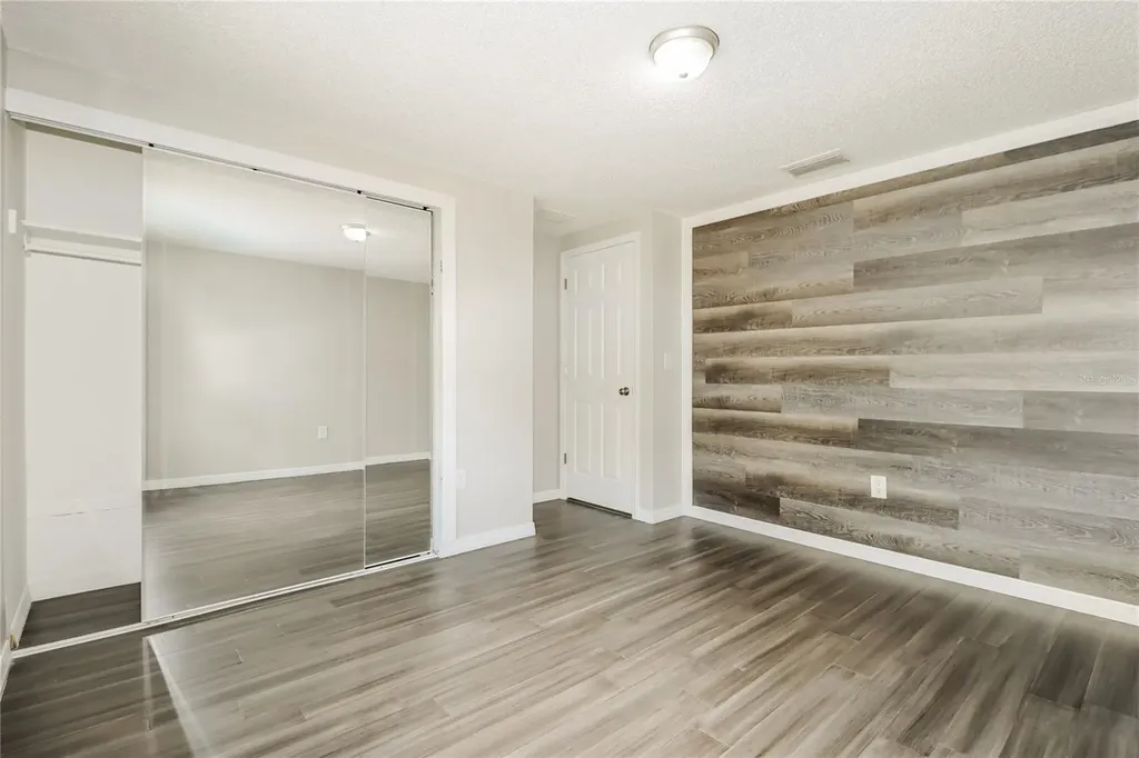 3147 36th Avenue N St Petersburg FL 33713