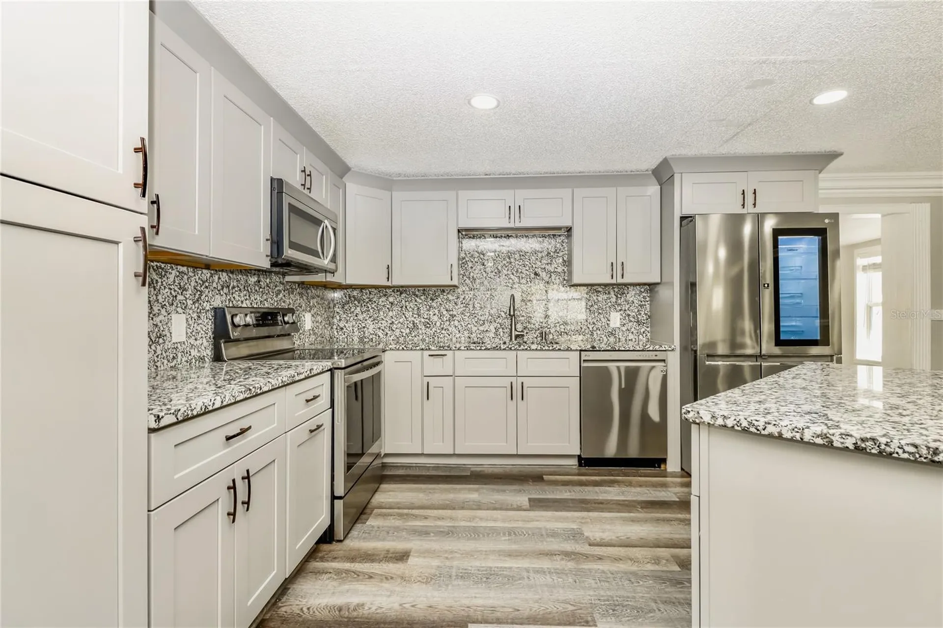 3147 36th Avenue N St Petersburg FL 33713