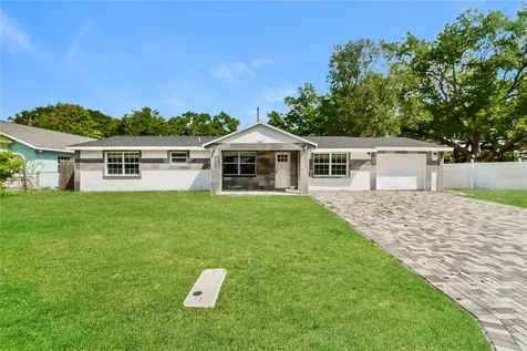3147 36th Avenue N St Petersburg FL 33713