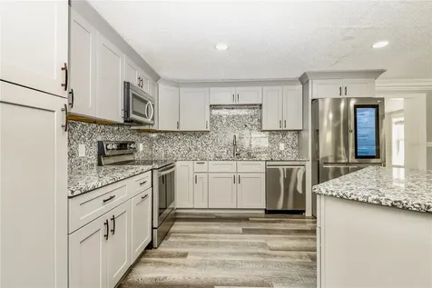 3147 36th Avenue N St Petersburg FL 33713