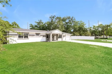 3147 36th Avenue N St Petersburg FL 33713