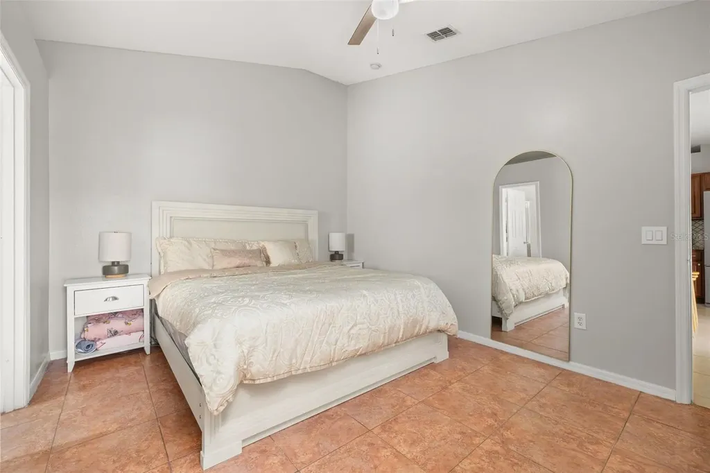 638 Basingstoke Court Kissimmee FL 34758