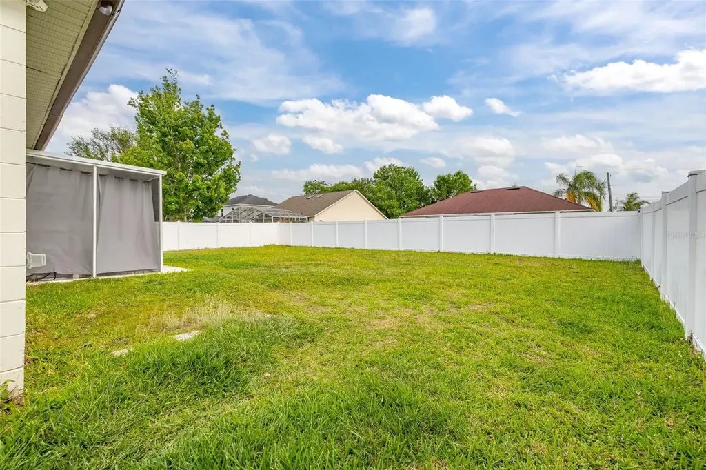 638 Basingstoke Court Kissimmee FL 34758
