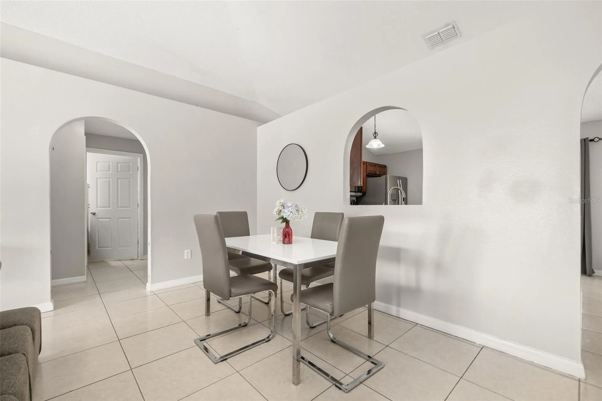 638 Basingstoke Court Kissimmee FL 34758