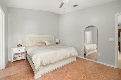 638 Basingstoke Court Kissimmee FL 34758