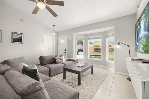638 Basingstoke Court Kissimmee FL 34758