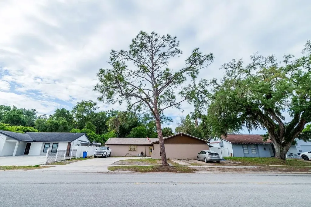 8006 Jackson Springs Road Tampa FL 33615