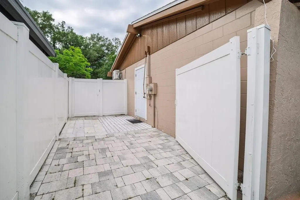 8006 Jackson Springs Road Tampa FL 33615