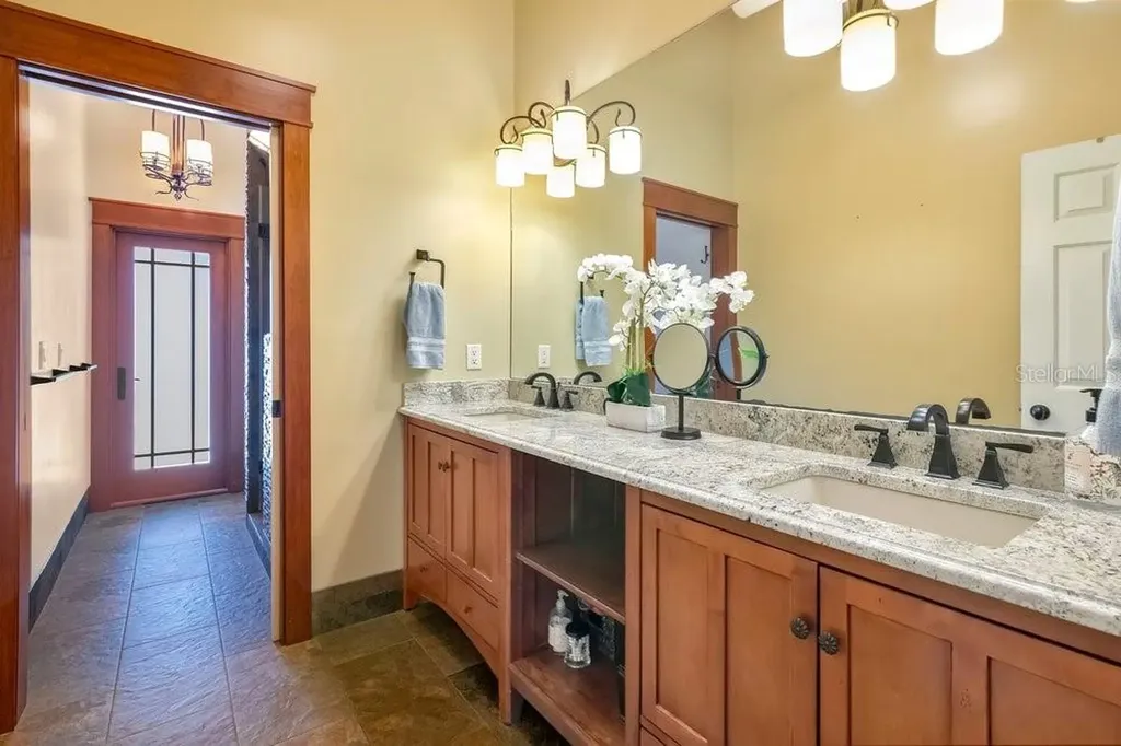 10577 Down Lakeview Circle Windermere FL 34786