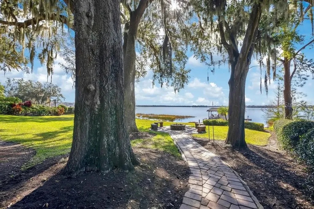 10577 Down Lakeview Circle Windermere FL 34786