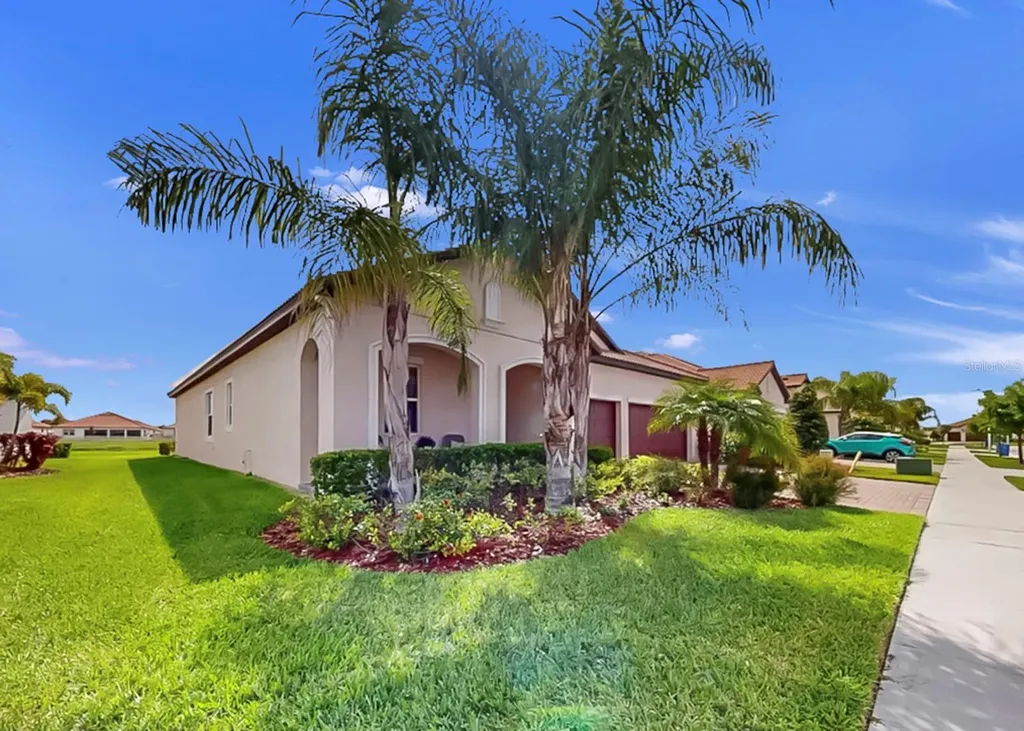 5336 Windy Grove Drive Wimauma FL 33598
