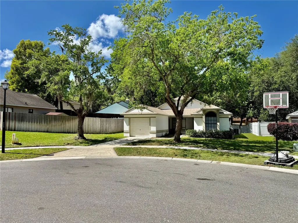 1720 Waterbeach Court Apopka FL 32703