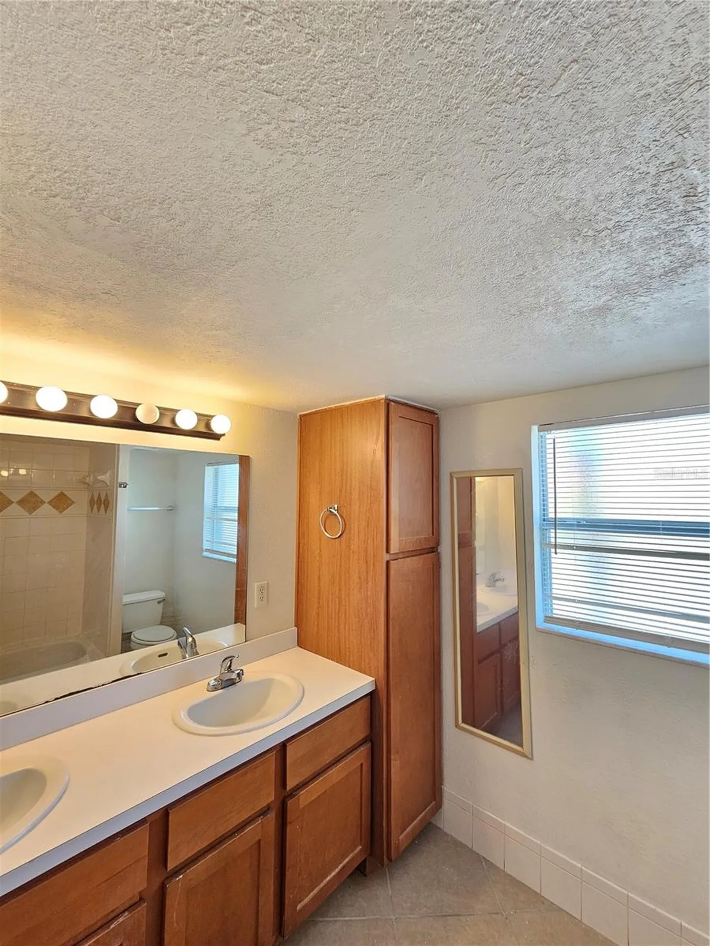 1365 Drew Street Clearwater FL 33755
