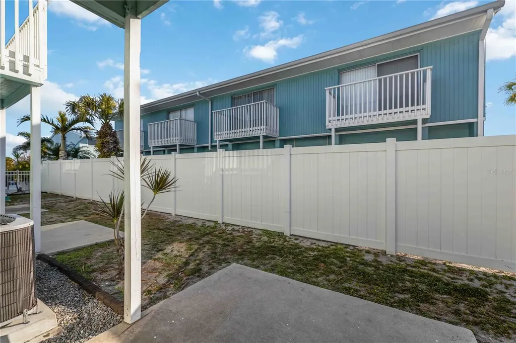 3569 Bee Ridge Sarasota FL 34239