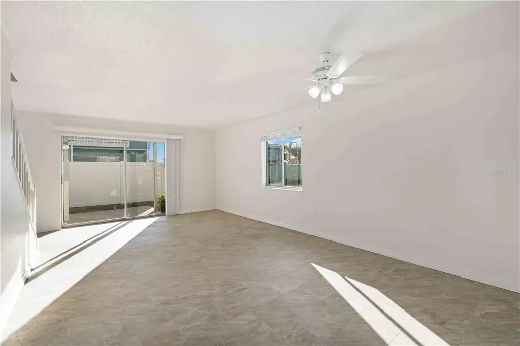 3569 Bee Ridge Sarasota FL 34239