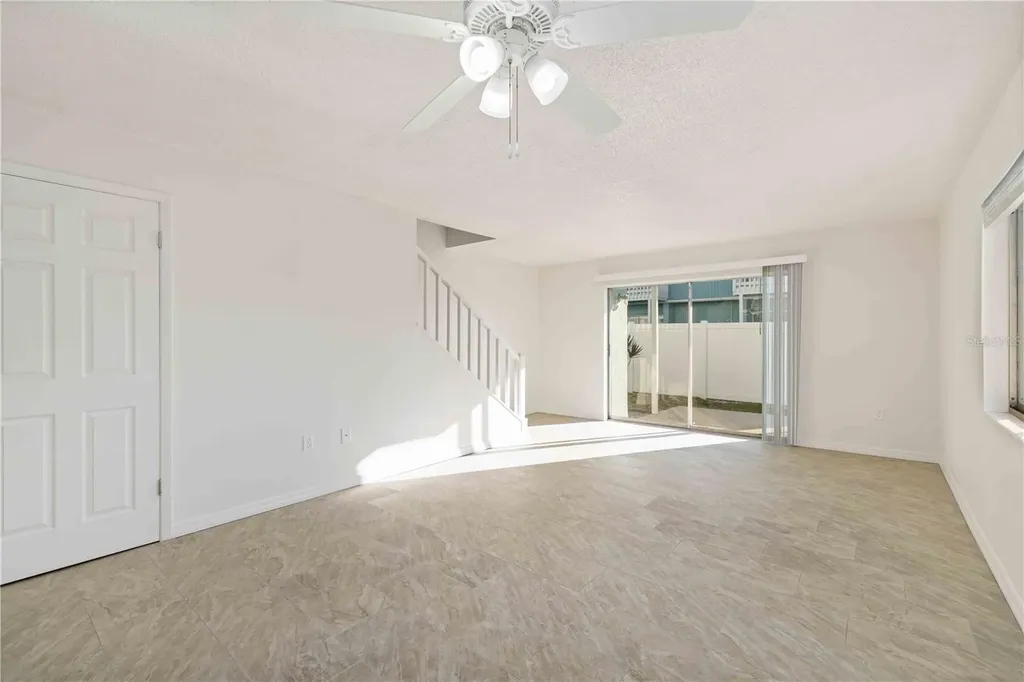 3569 Bee Ridge Sarasota FL 34239