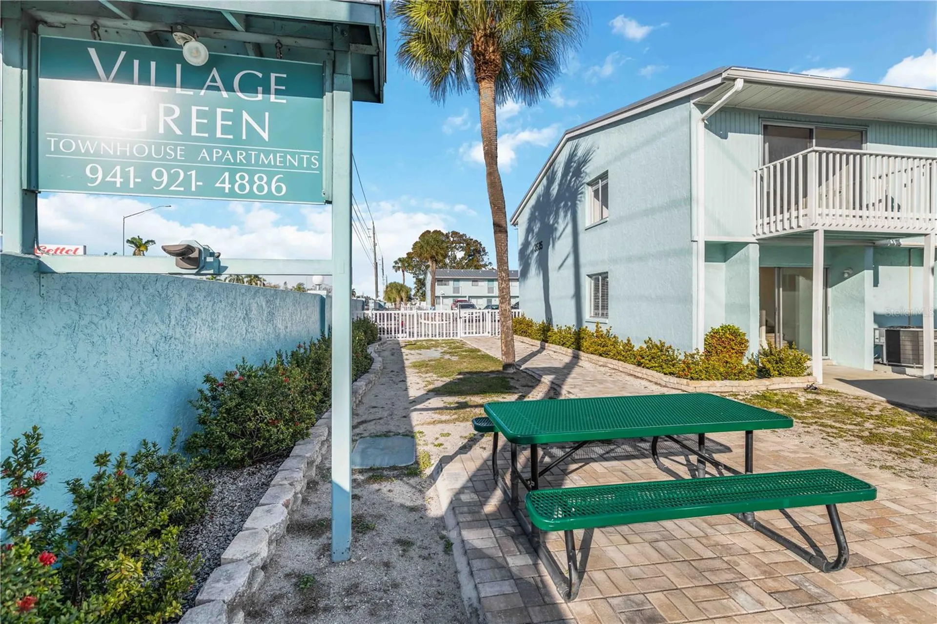 3569 Bee Ridge Sarasota FL 34239