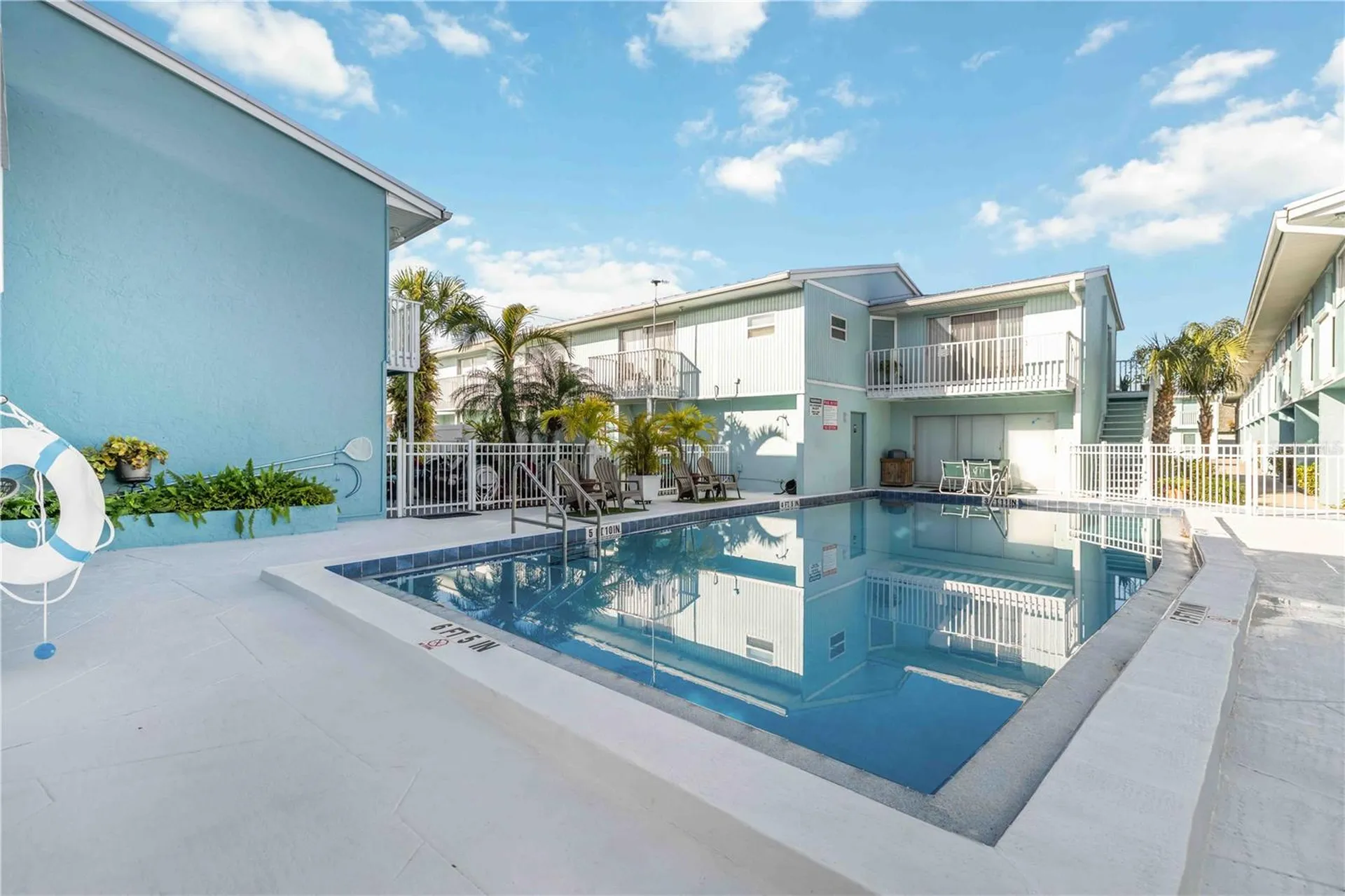3569 Bee Ridge Sarasota FL 34239