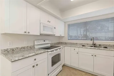 3569 Bee Ridge Sarasota FL 34239
