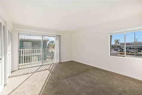 3569 Bee Ridge Sarasota FL 34239