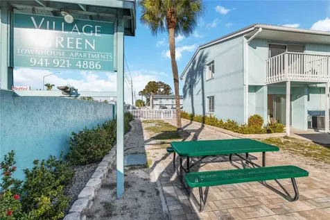 3569 Bee Ridge Sarasota FL 34239