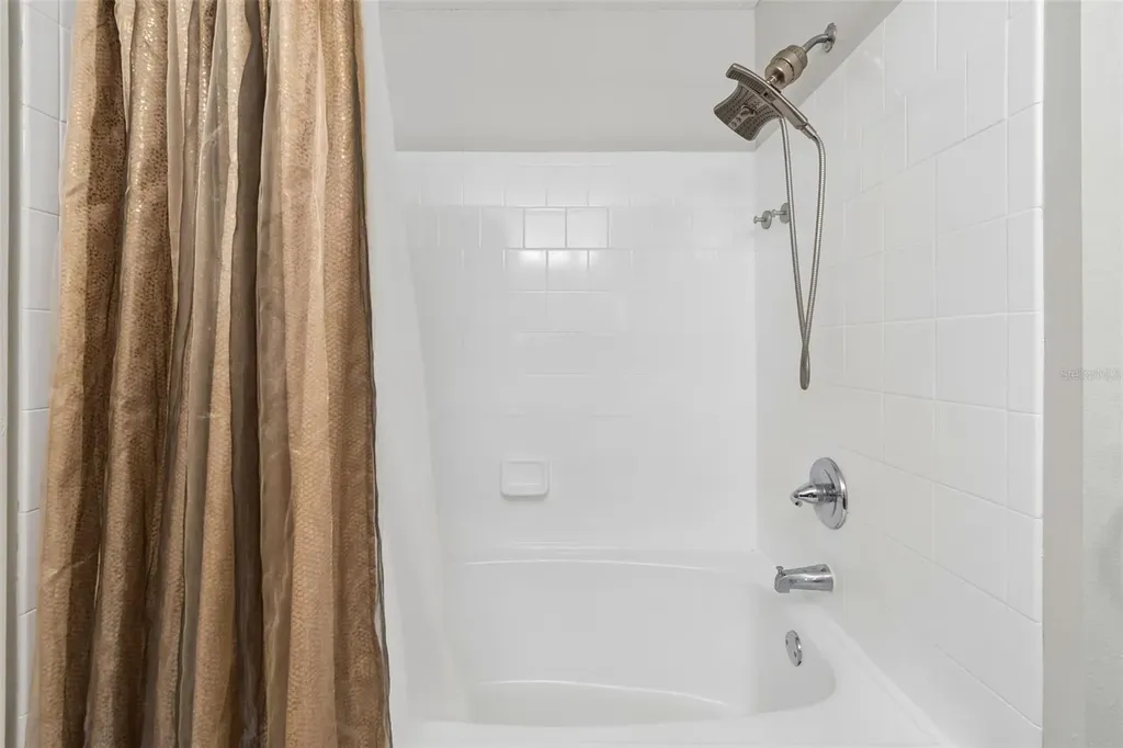 10576 Windsor Lake Court Tampa FL 33626