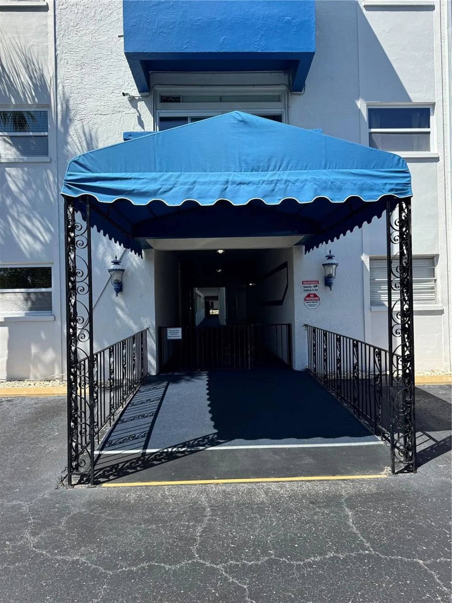350 79th Avenue N St Petersburg FL 33702