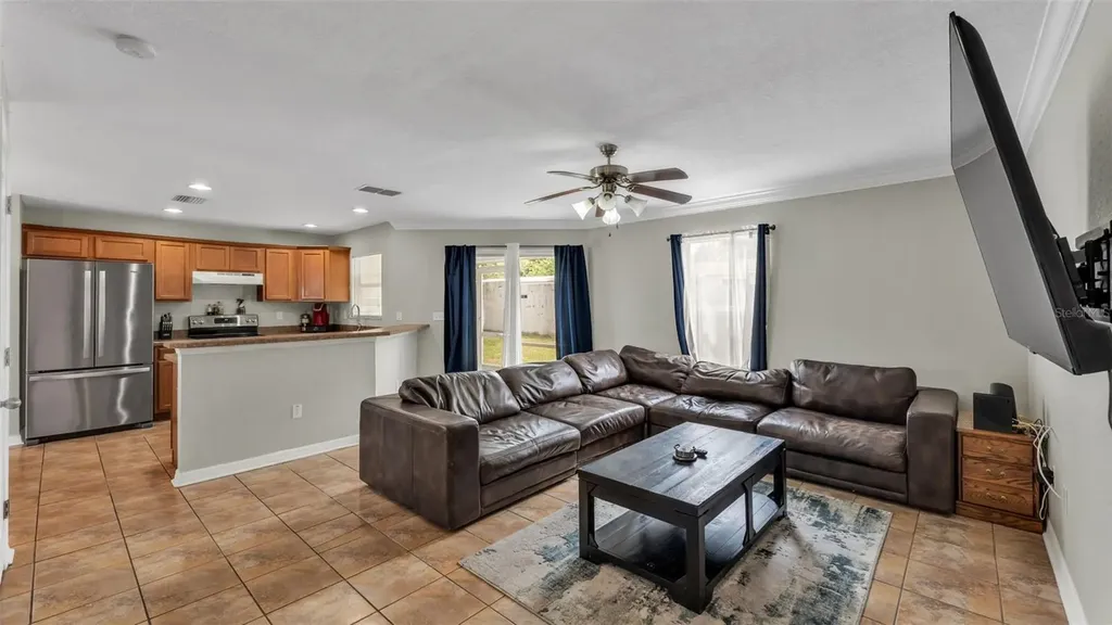 222 Carpenters Way Lakeland FL 33805