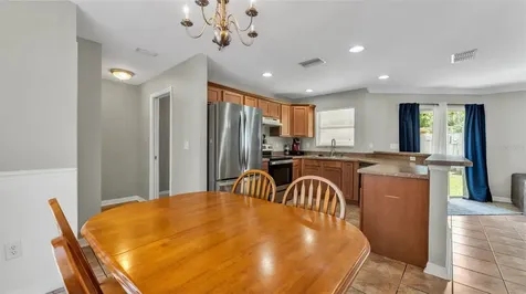 222 Carpenters Way Lakeland FL 33805