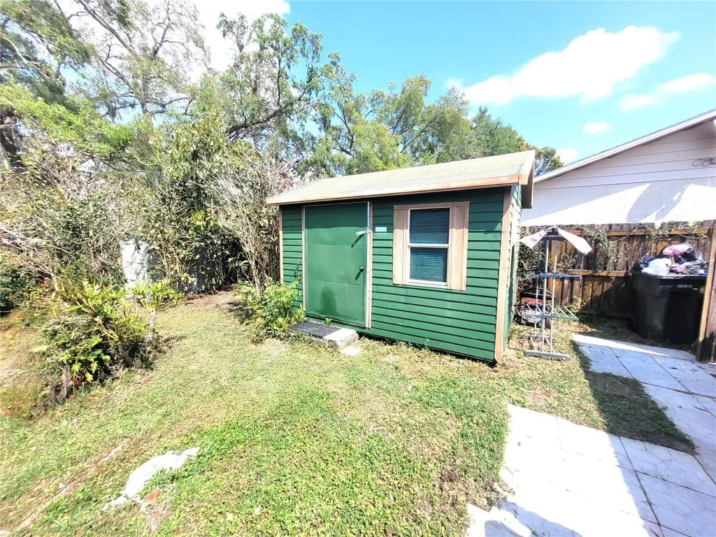 5203 Presidential Street Seffner FL 33584