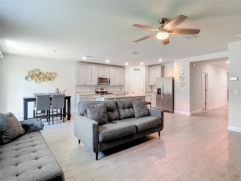 525 Vista Villages Boulevard Davenport FL 33896