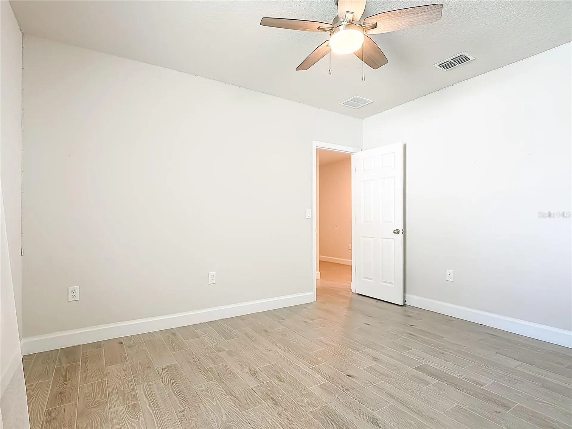 525 Vista Villages Boulevard Davenport FL 33896