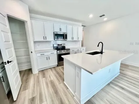 1497 Laredo Avenue Spring Hill FL 34608