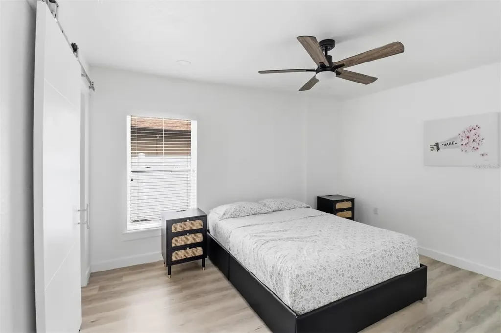 5345 Avon Court Orlando FL 32807