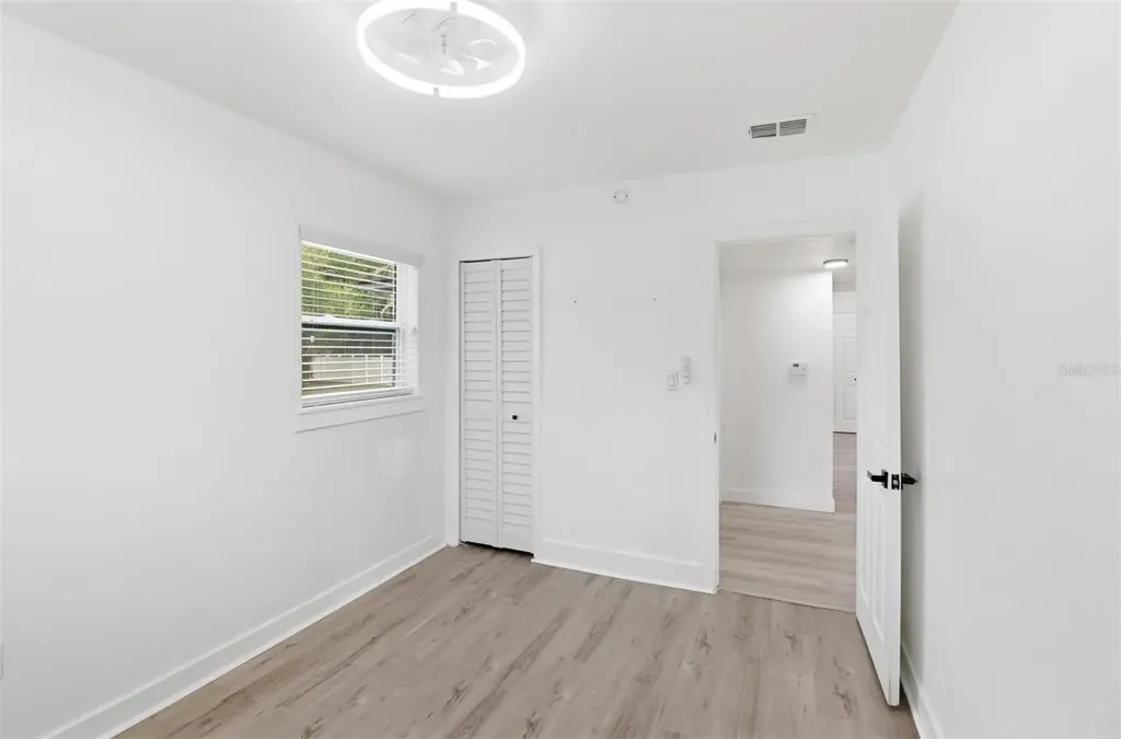5345 Avon Court Orlando FL 32807