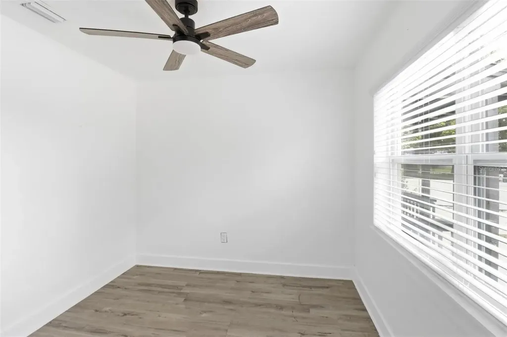 5345 Avon Court Orlando FL 32807