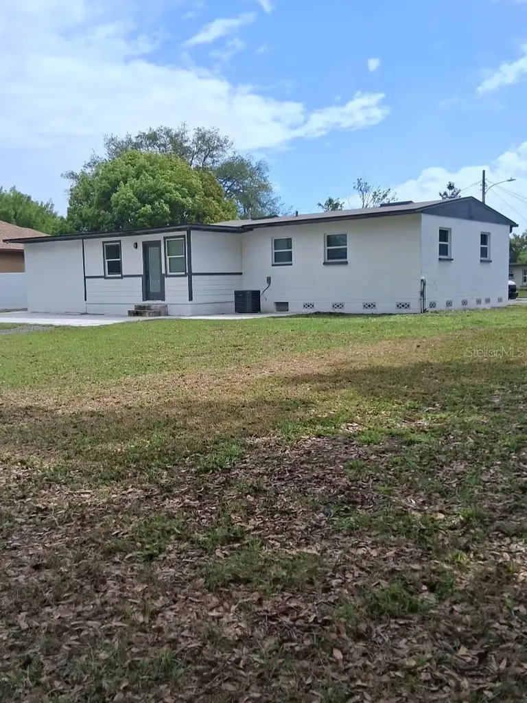 5345 Avon Court Orlando FL 32807