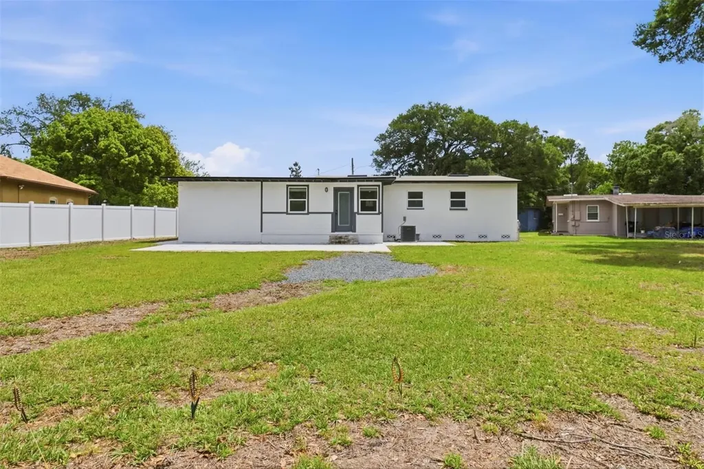 5345 Avon Court Orlando FL 32807