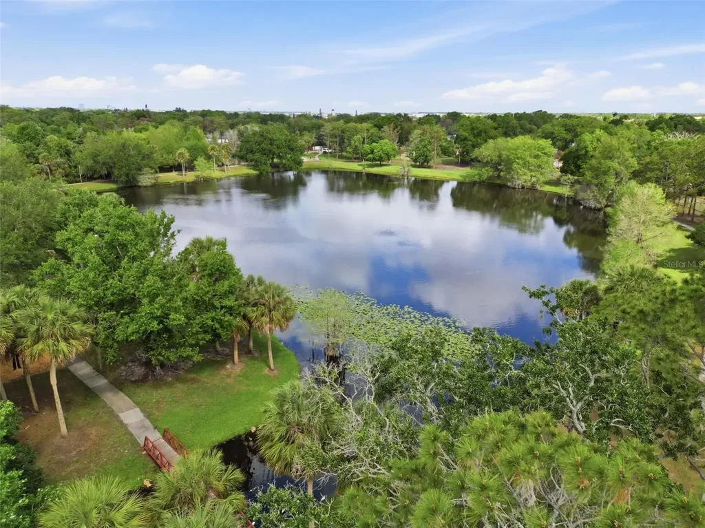 5345 Avon Court Orlando FL 32807