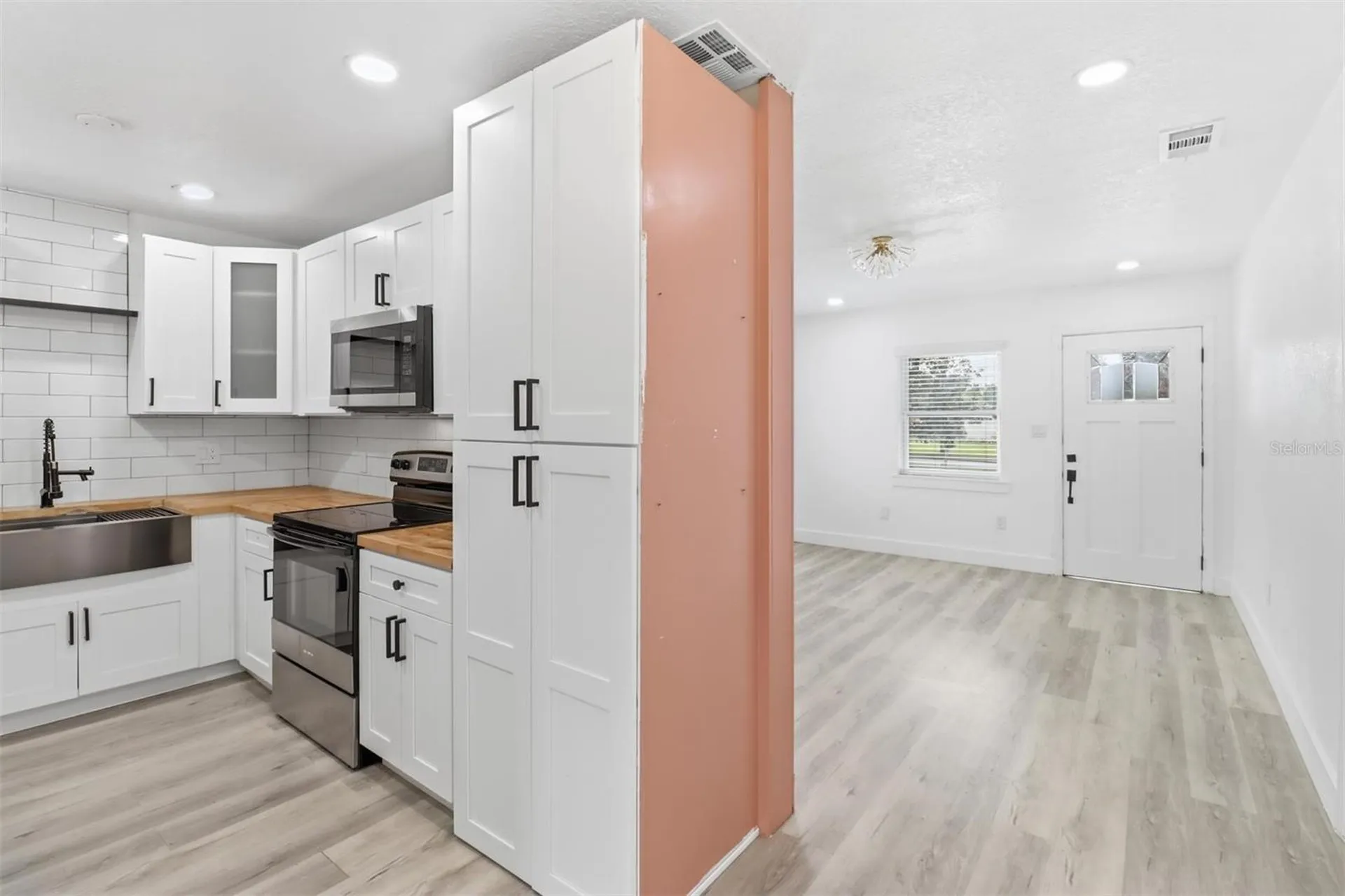5345 Avon Court Orlando FL 32807