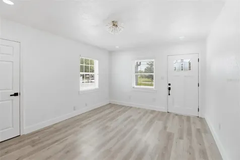 5345 Avon Court Orlando FL 32807