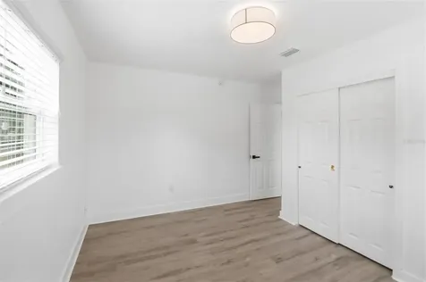 5345 Avon Court Orlando FL 32807