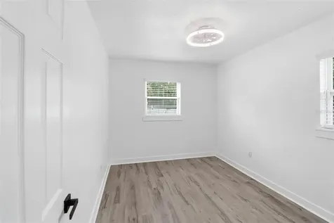 5345 Avon Court Orlando FL 32807