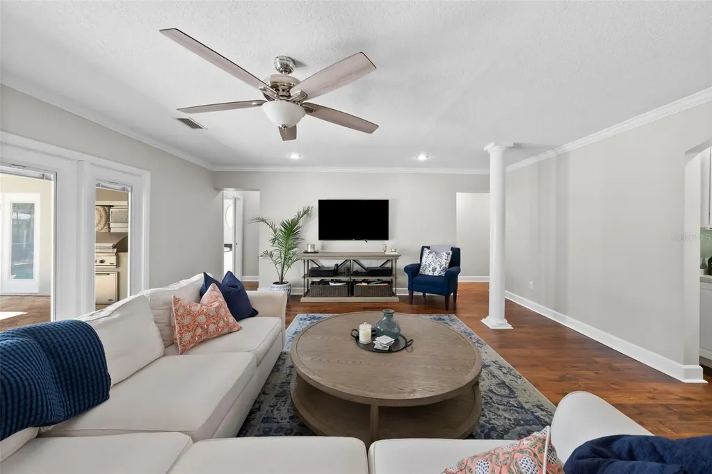 4002 W Kensington Avenue Tampa FL 33629