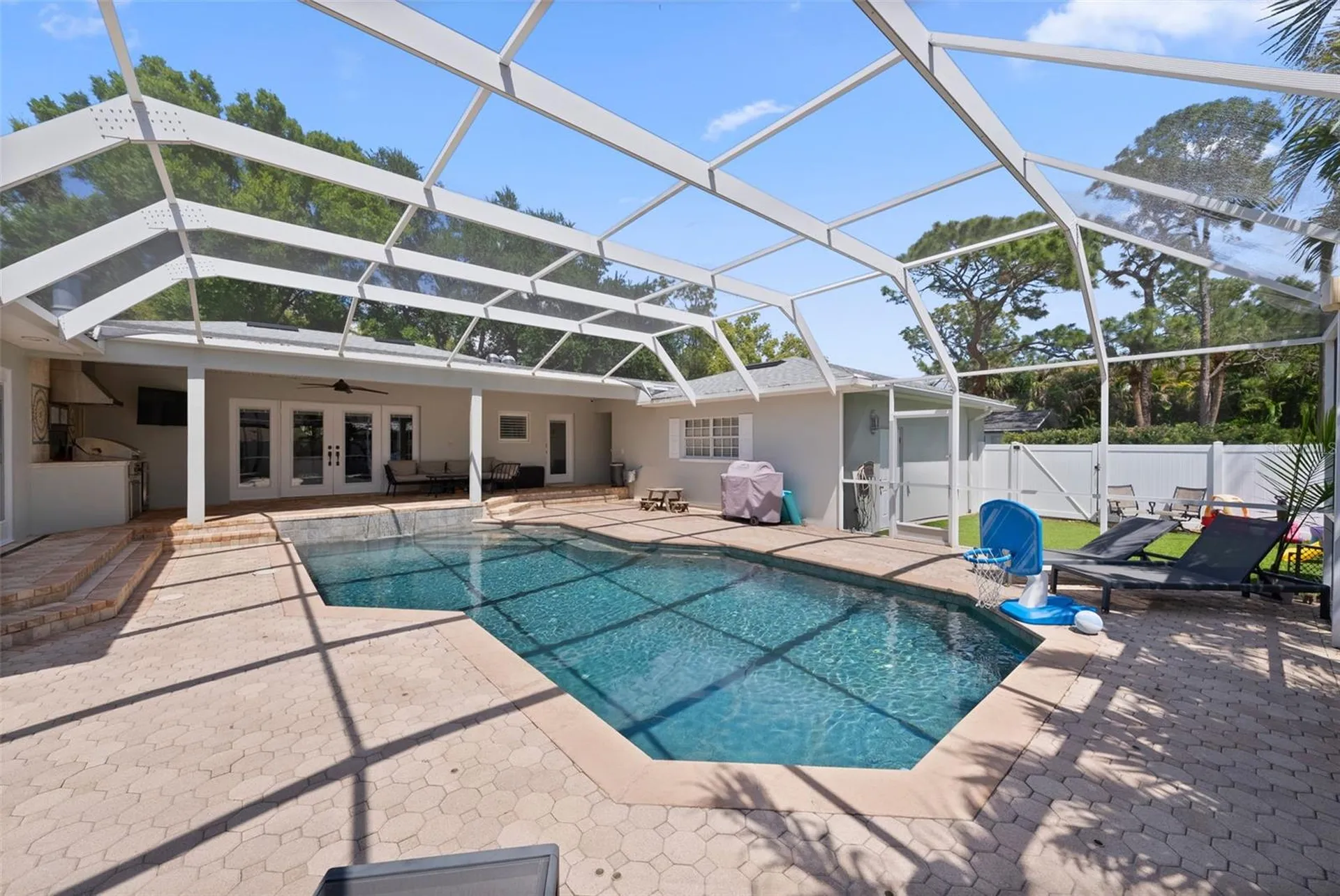 4002 W Kensington Avenue Tampa FL 33629