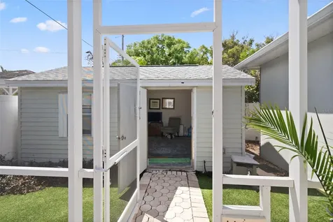 4002 W Kensington Avenue Tampa FL 33629